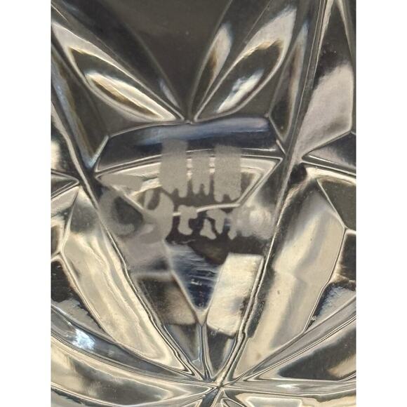 Vintage Irish Tyrone Crystal Deep Cut Full Lead Crystal Egg Paperweight Ireland - Picture 4 of 7